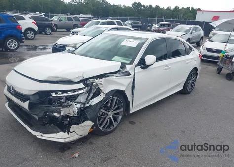 2024 Honda Civic Touring z USA, uszkodzony, nr VIN 2HGFE1F99RH308530